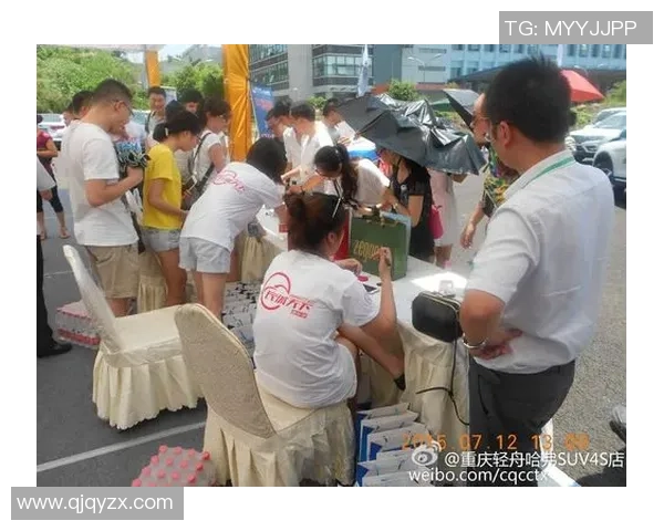 香港足球明星莅临滨州激情对决引发球迷热潮盛况空前