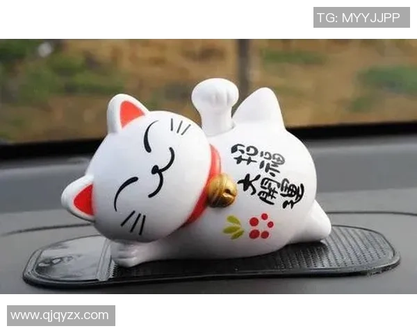 汽车摆件足球明星粘贴装饰品为爱车增添运动气息与个性魅力